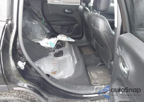 2021 Jeep Compass Altitude 4X4 from USA, damaged, VIN 3C4NJDBB8MT541282